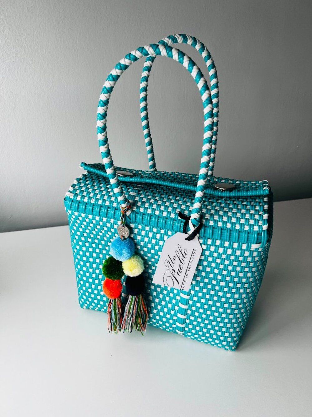 Un Pueblo Turquoise & White Handwoven Woven Tote Bag with Pompoms (NWT)